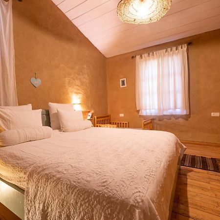 Hemdatya Stone Suites In The Galilee Ilaniya Chambre photo