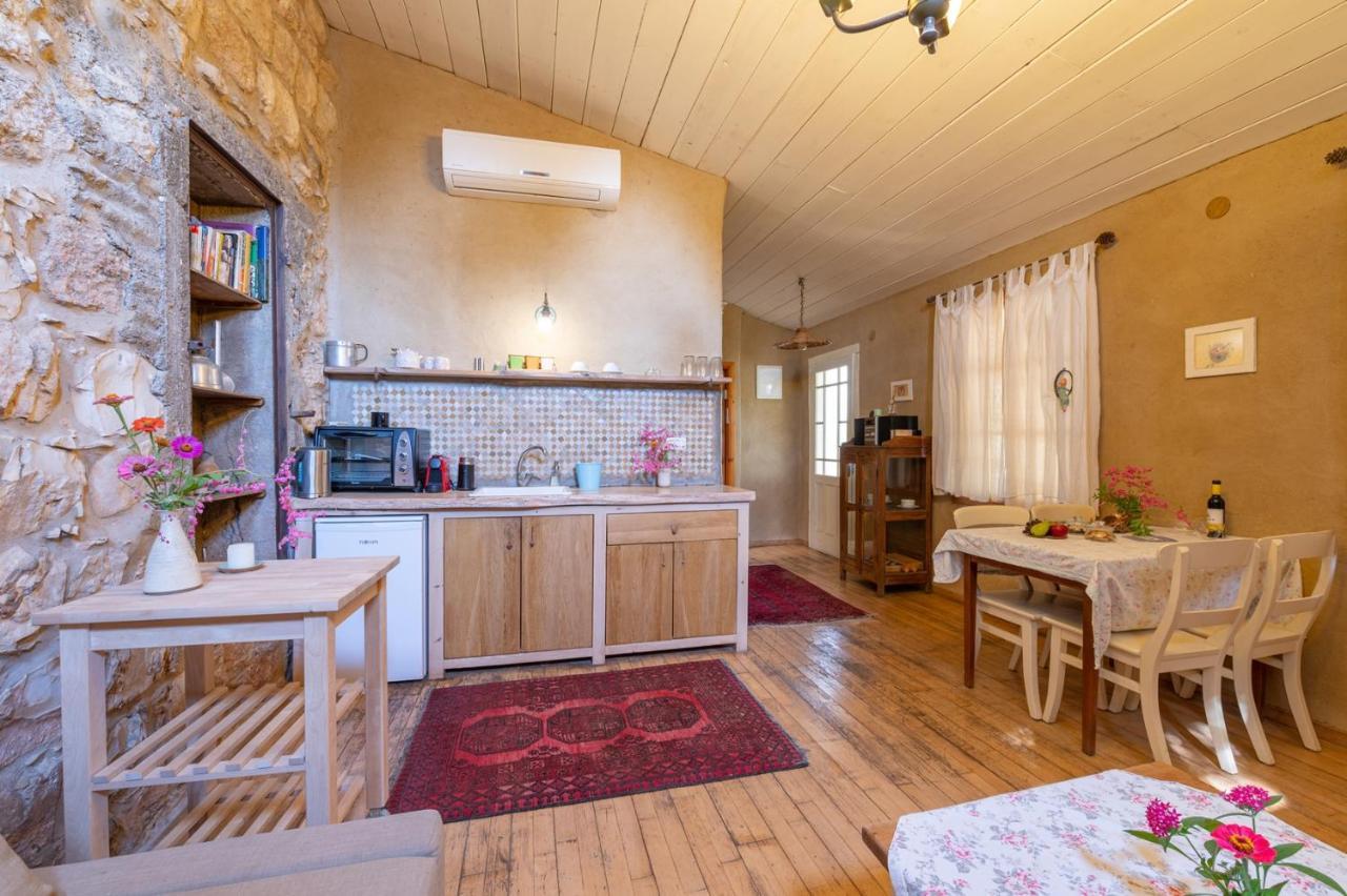 Hemdatya Stone Suites In The Galilee Ilaniya Extérieur photo