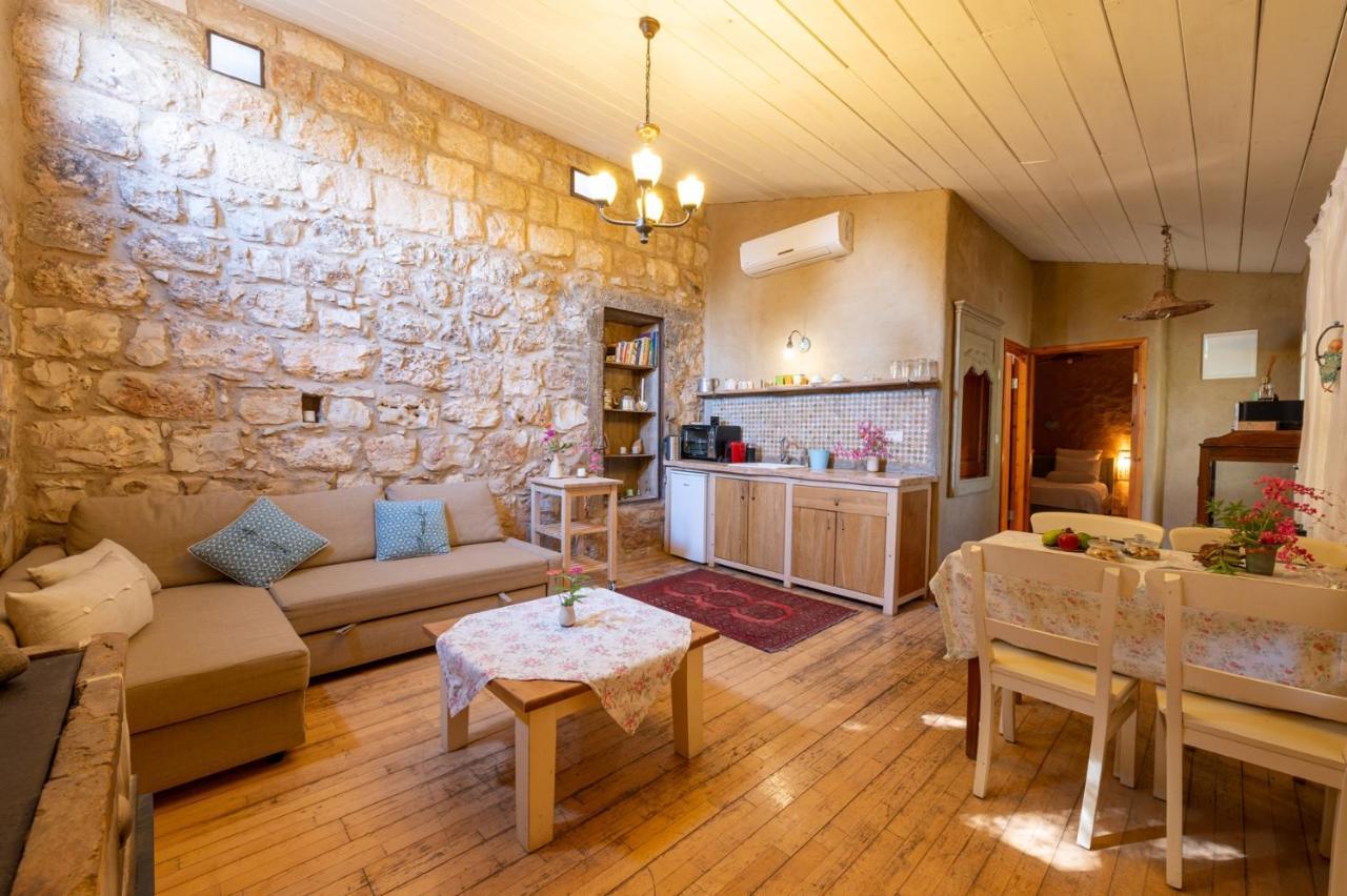 Hemdatya Stone Suites In The Galilee Ilaniya Extérieur photo